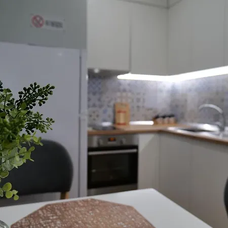 Kristi 02 Apartman *